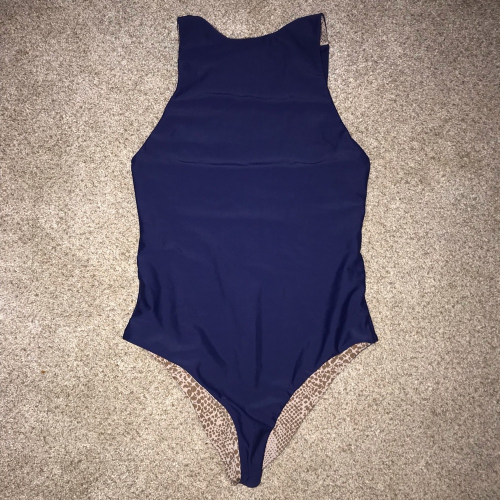 Acacia France One Piece